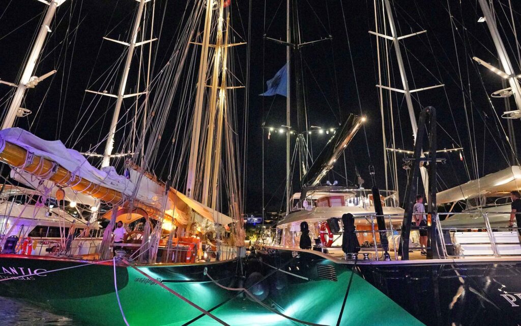 St Barths Bucket photograph &copy;2026 Ed Gudenas.