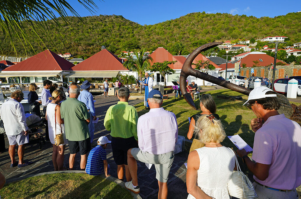 A crowd gathers for the blessing of the 2026 St. Barths Bucket Regatta fleet.